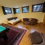 In Der Auszeitoase - 2 Zimmer, Billard, Sauna, Terrasse, Garten, Ladestation, Nahe An Messe Nuernberg * Freystadt