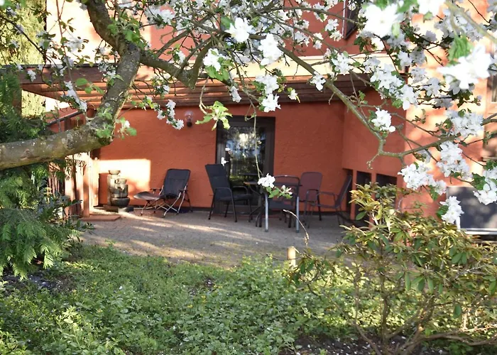 Auszeitoase Freystadt: Billiard, Sauna & Garden Retreat Apartment *