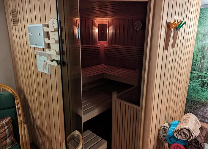 Auszeitoase Freystadt: Billiard, Sauna & Garden Retreat * Freystadt